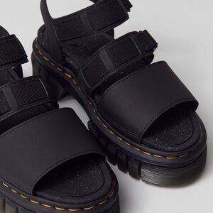 brand new Dr Martens Ricki 3 Strap Sandal, black, women’s 10